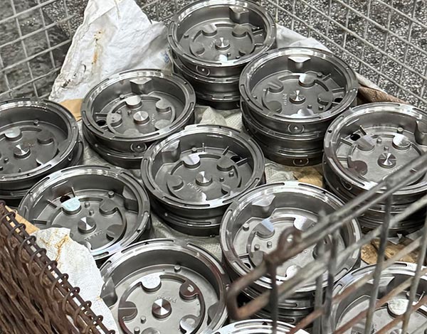 Elementy odlewane ciśnieniowo ze stopu aluminium i magnezu